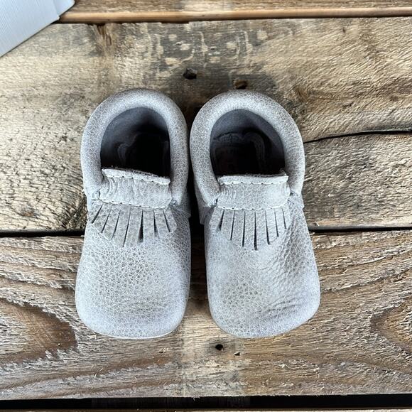 Freshly Picked Salt Flats City Moc - Gray Leather - 3 - New in box - Picture 5 of 8